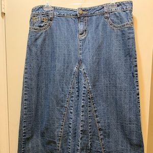 Denim skirt